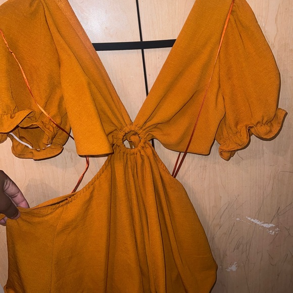 Orange romper size medium - Picture 2 of 5